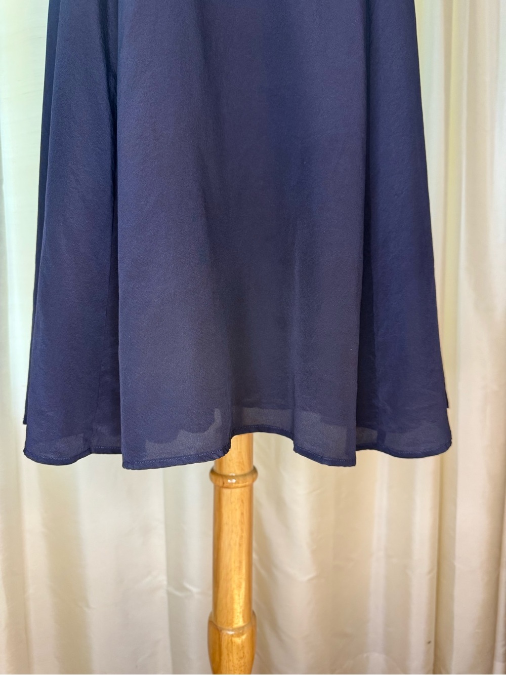 Vintage J. Crew 90s 100% Silk Navy A-Line Midi Skirt Size 2 Minimalist - Picture 4 of 11